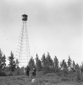 Tour à feu ou tour d'observation (Source: Société d'Histoire Forestière du Québec)