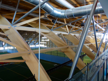 Arches en bois au Stade Telus (Université Laval - Photo E. Alvarez) 
